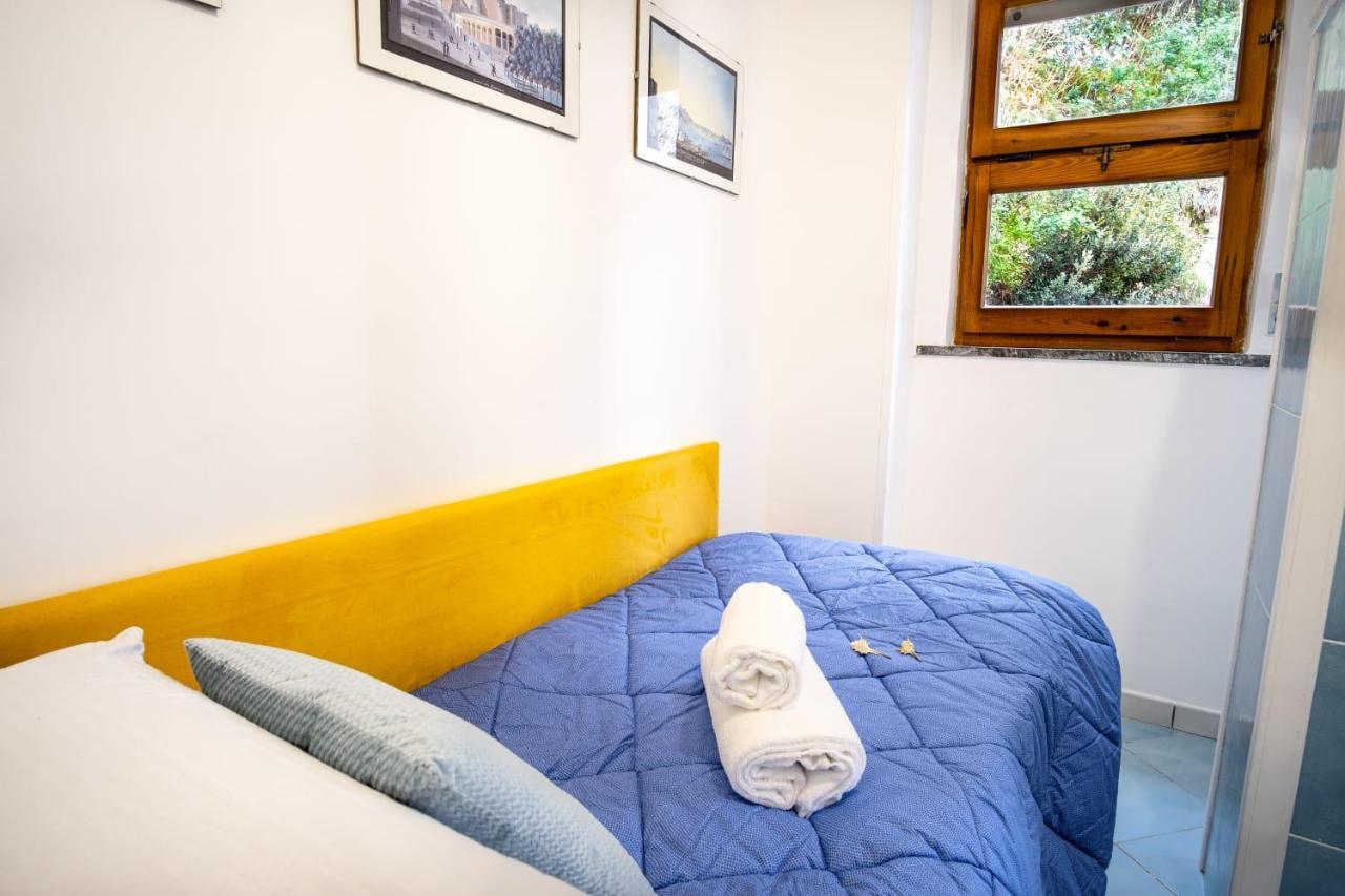La Casetta Linda - New 2 Bedroom Apt In Sorrento With Seaview Terrace מראה חיצוני תמונה